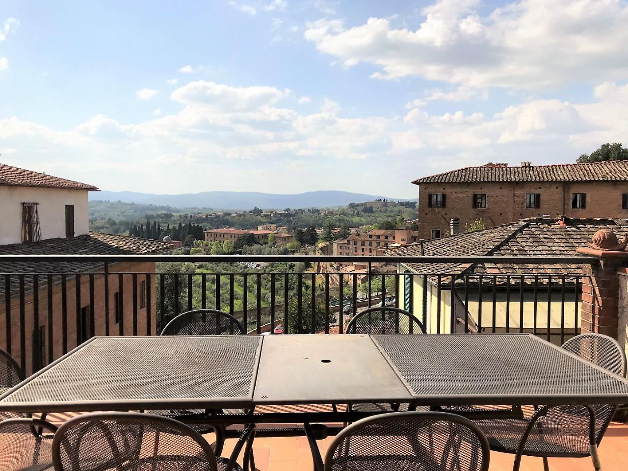 La Diana Siena Exterior photo